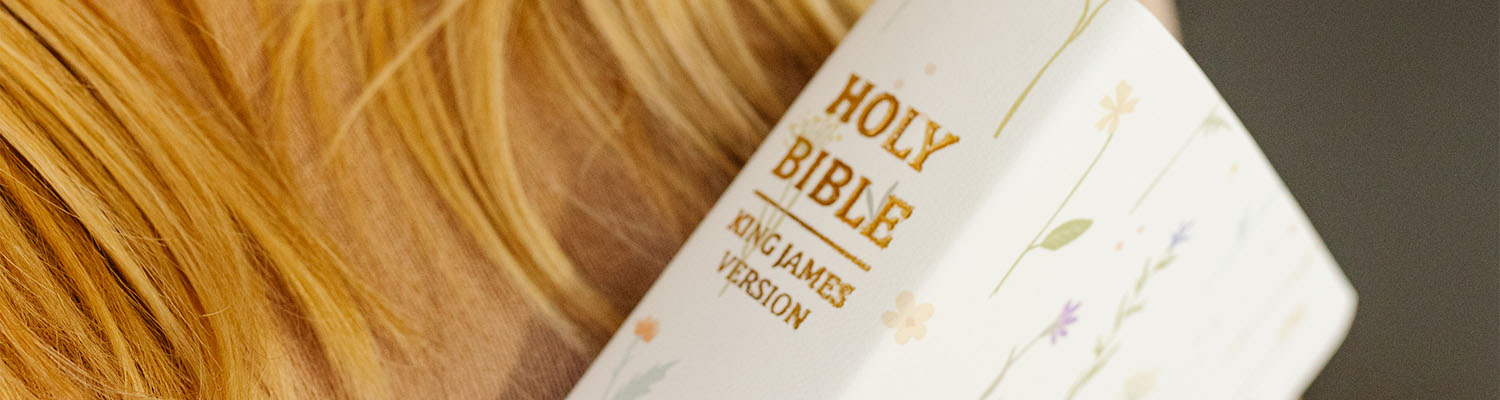 Pattern Cover Bibles