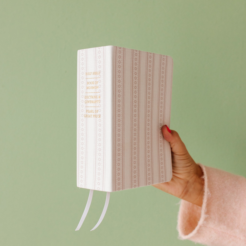 Hand-Bound Genuine Leather Quad - Petal Ribbon - LDP-HB-RQ-PTR