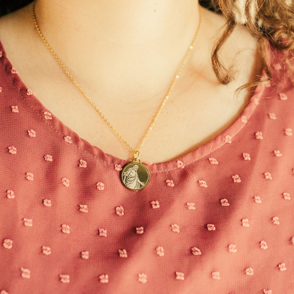Christus Necklace - Side - LDP-CPN-CHRIST2