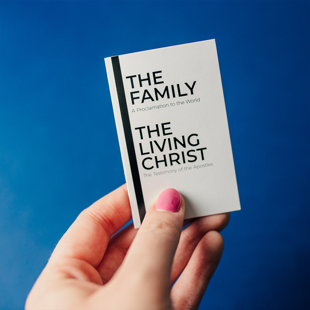 Family Proclamation & Living Christ Pocket Card - LDP-PKC326