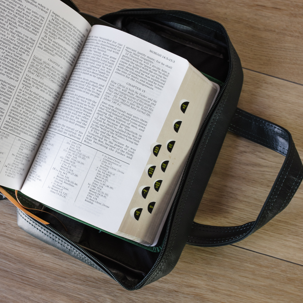 Scripture Case - Green Simulated Leather - PCM-STL25GR