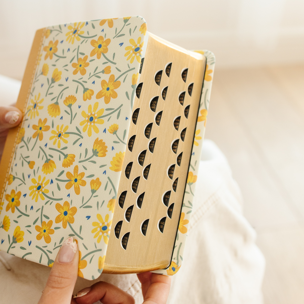 Hand-Bound Genuine Leather Quad - Buttercup Bouquet - LDP-HB-PRQ-WHT-BUB