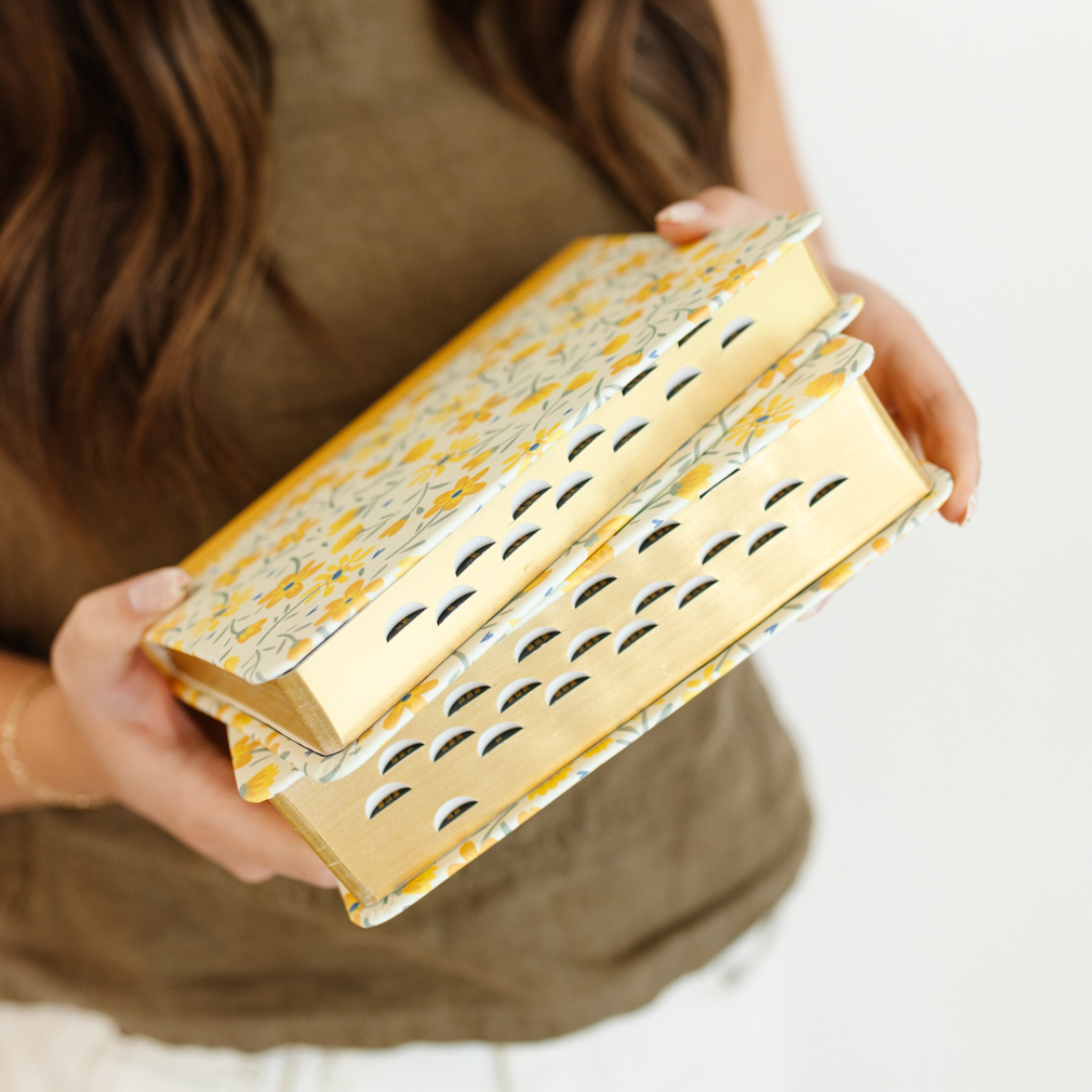 Hand-Bound Genuine Leather Triple - Buttercup Bouquet - LDP-HB-PRT-WHT-BUB