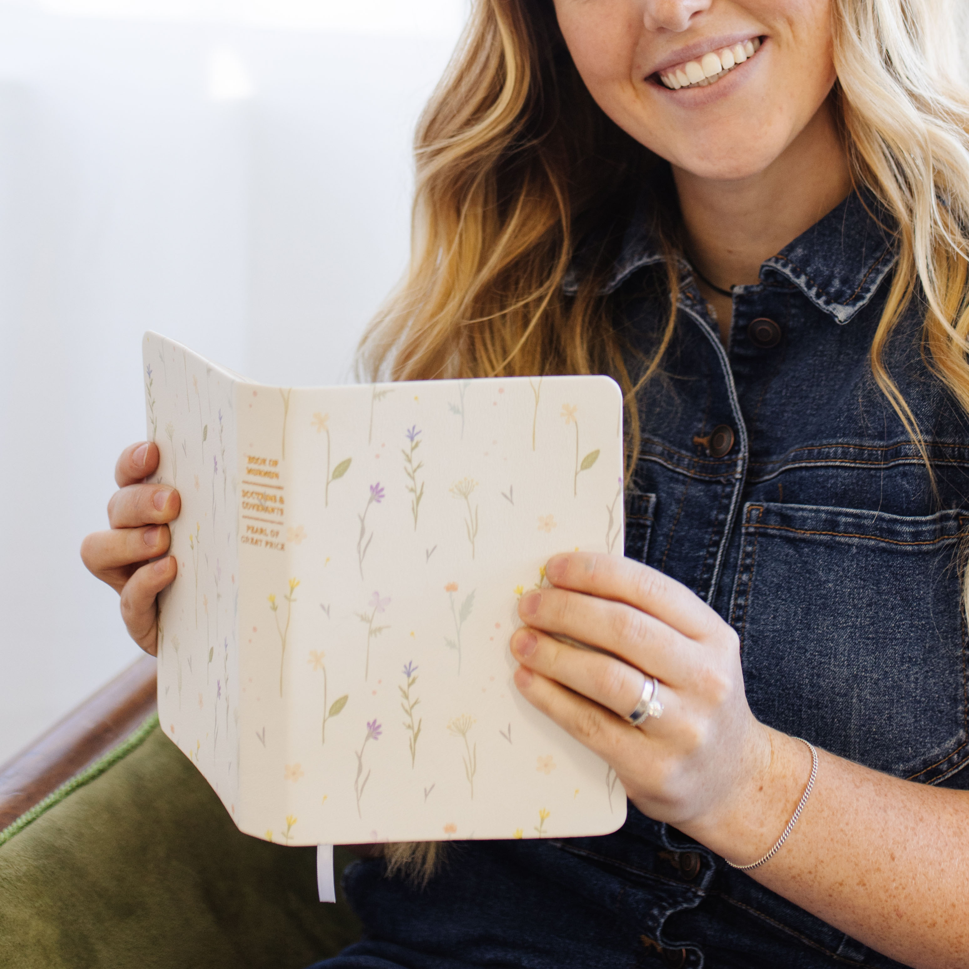 Hand-Bound Genuine Leather Triple - Farmhouse Flowers - LDP-HB-PRT-WHT-FF