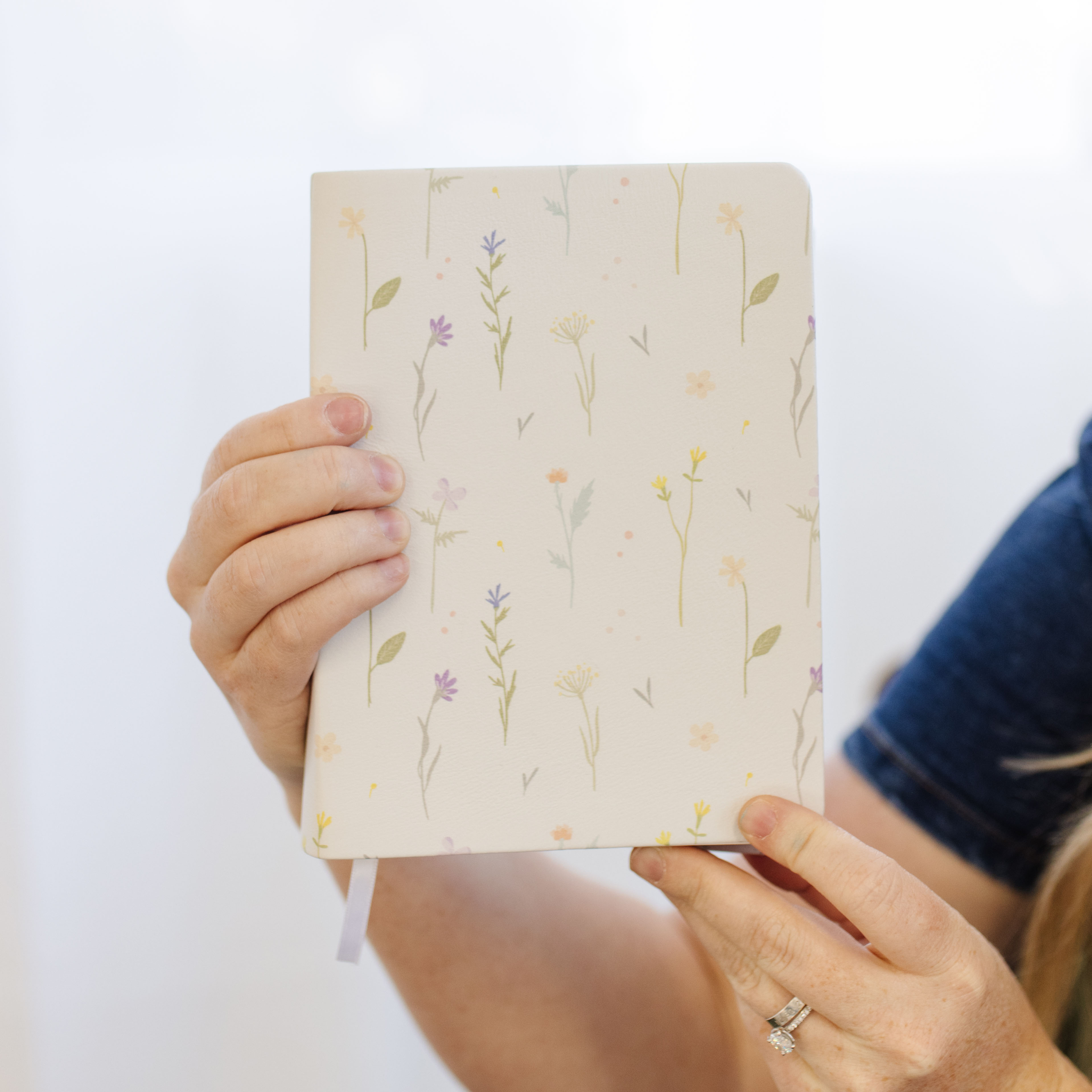 Hand-Bound Genuine Leather Triple - Farmhouse Flowers - LDP-HB-PRT-WHT-FF